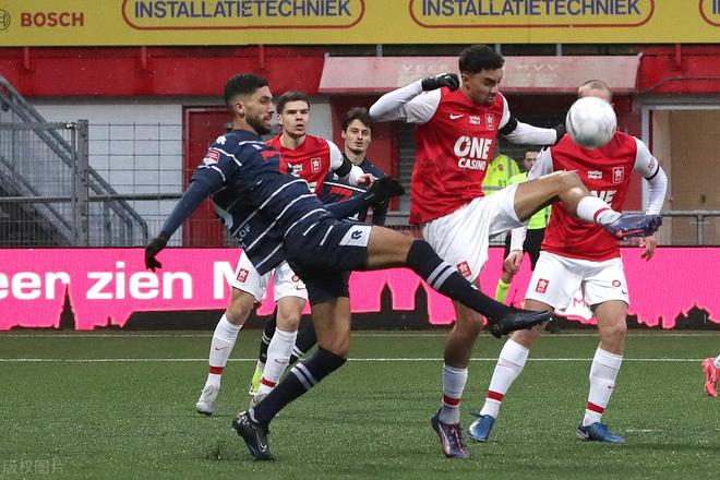 团队配合著 团队配合著