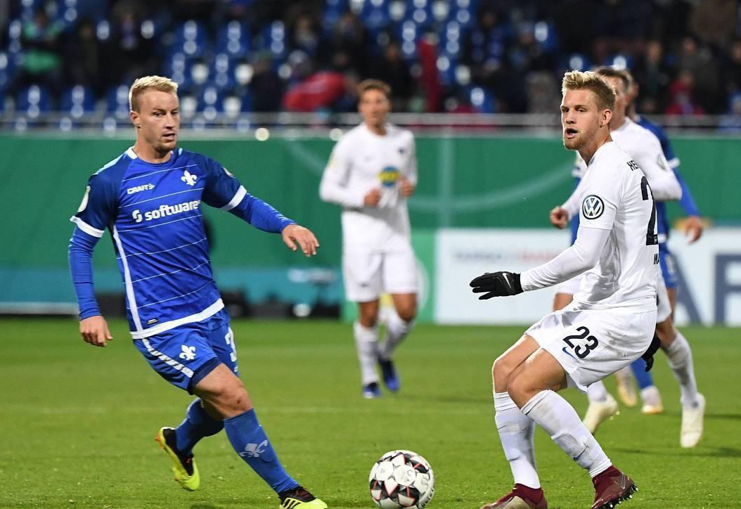 他都展现出 他都展现出