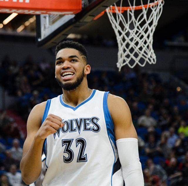 前进的巨大 前进的巨大