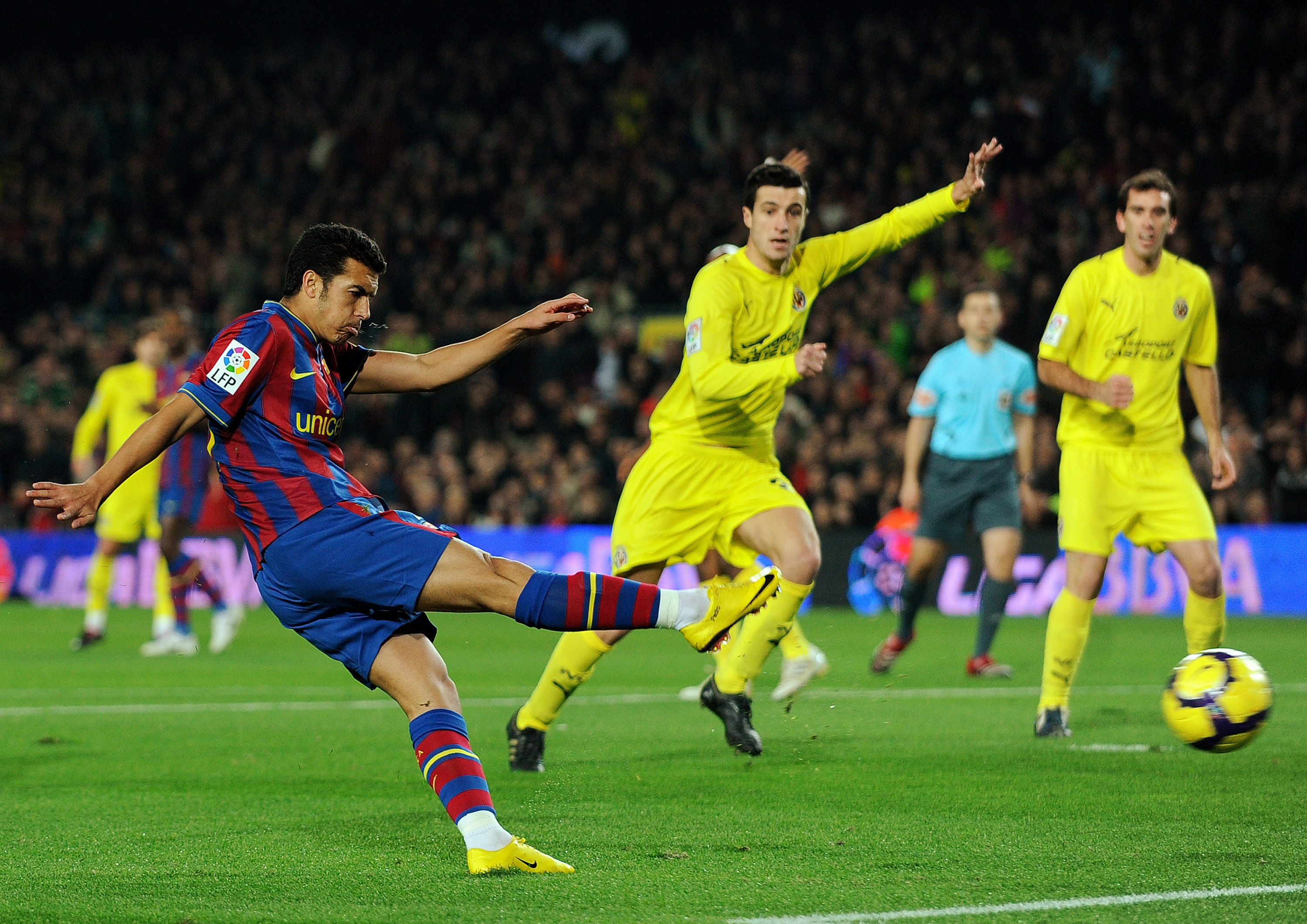 是他磨砺自 是他磨砺自