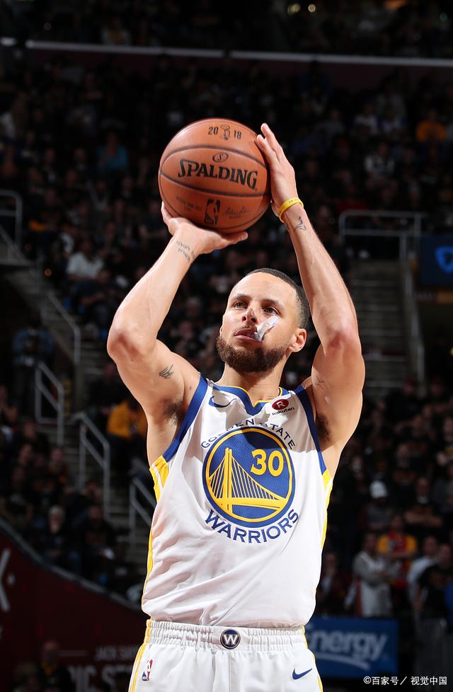 内马尔上大 内马尔上大